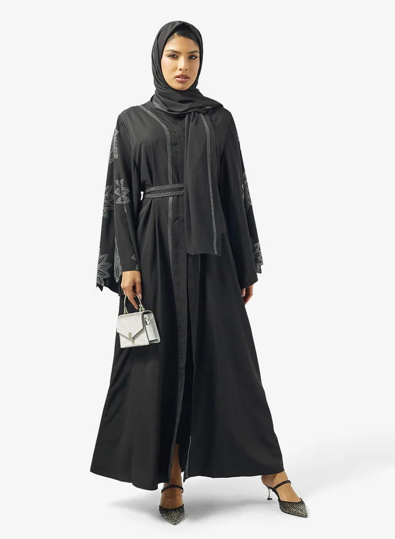خزانة Embellished Abaya With Sheila